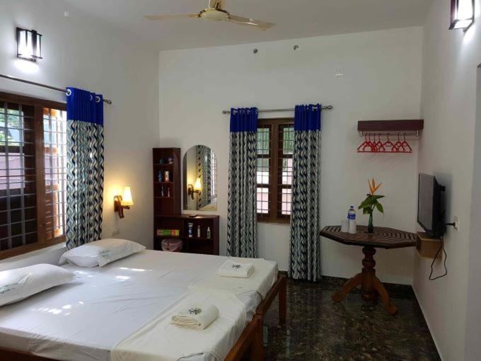 Southcanal Holidays Alappuzha Экстерьер фото